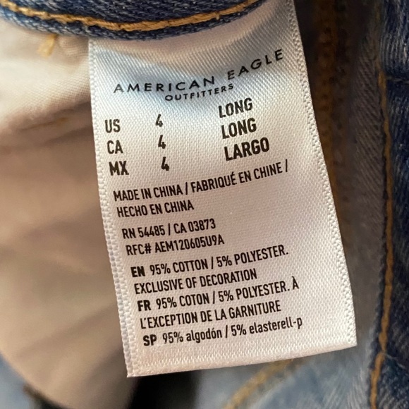 American Eagle Outfitters Mom Jeans - Picture 3 of 4